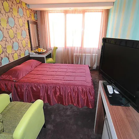 Otel Leipzig 4*