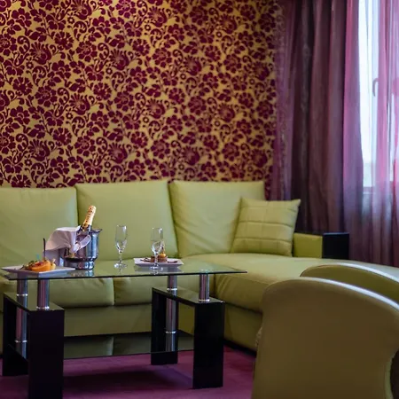 Leipzig Otel 4*